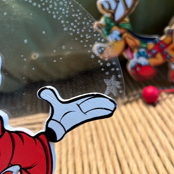 Bundle of 2 Vintage 1988 Disney Wooden Ornaments VGC SFH - Picture 6 of 9